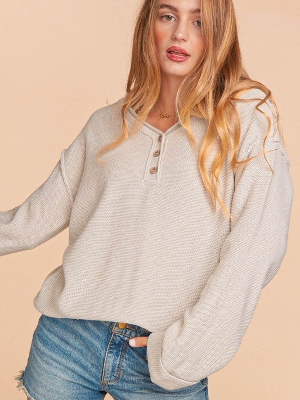 NEW HAPTICS V-NECK BUTTON DOWN
OVERSIZED SWEATER TOP GRAY MEDIUM